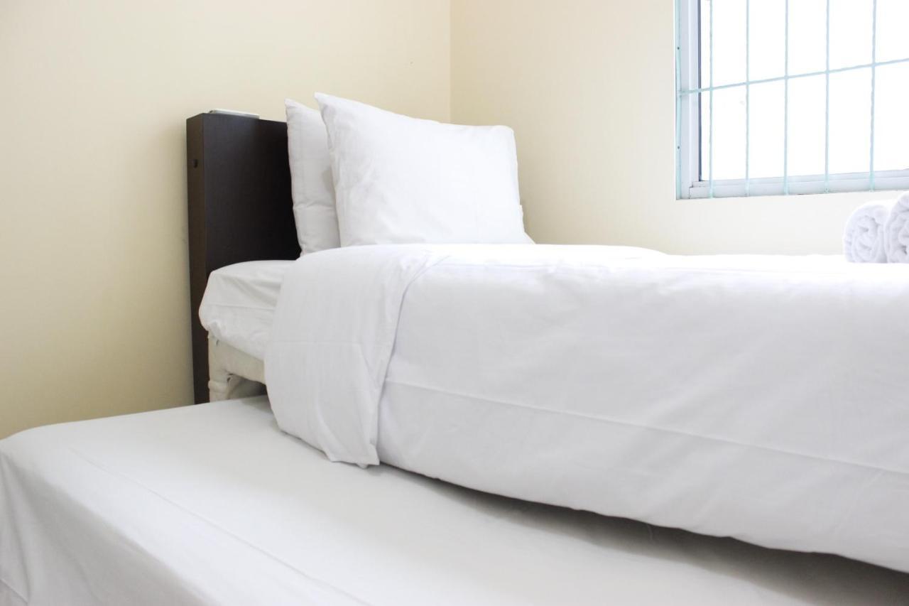 Deluxe & Cozy 4Br Galeri Ciumbuleuit Apartment By Travelio バンドゥン エクステリア 写真